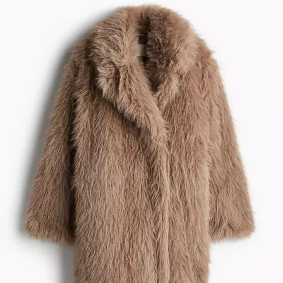 NWT! H&M Fluffy Faux Fur Coat - Picture 1 of 5